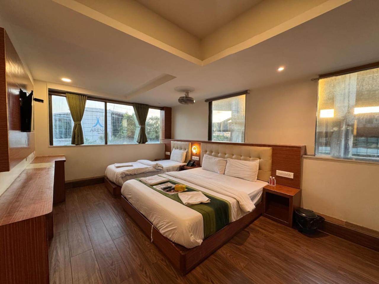 Hotel Aflon Midc Andheri East Bombay Esterno foto