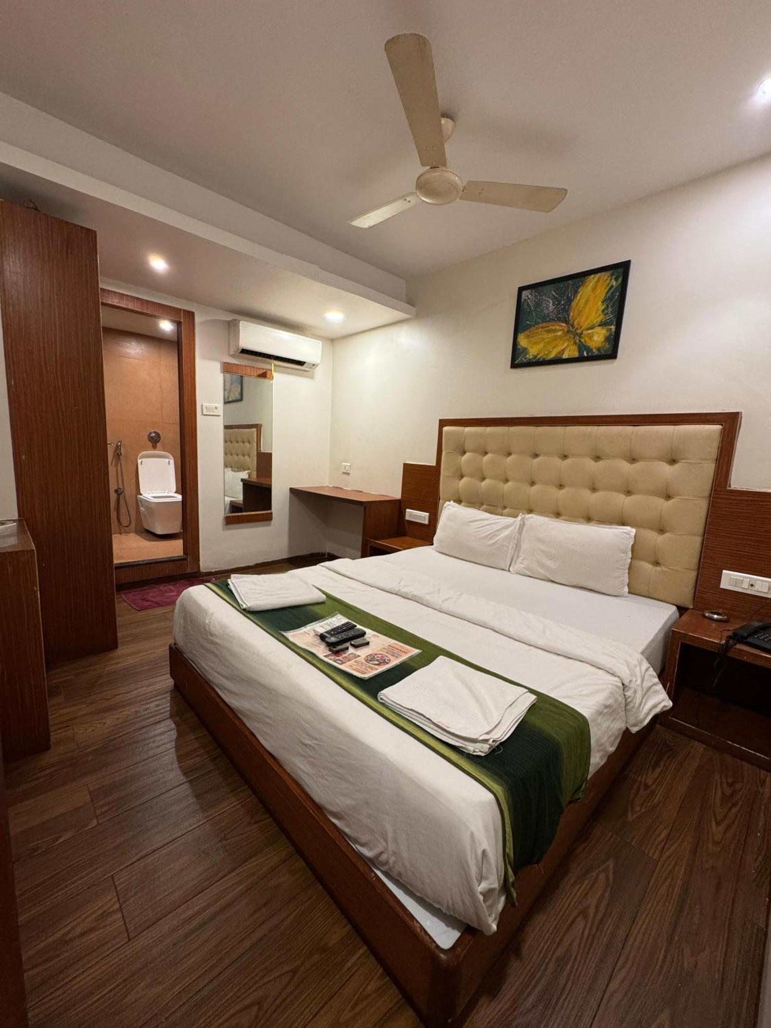 Hotel Aflon Midc Andheri East Bombay Esterno foto