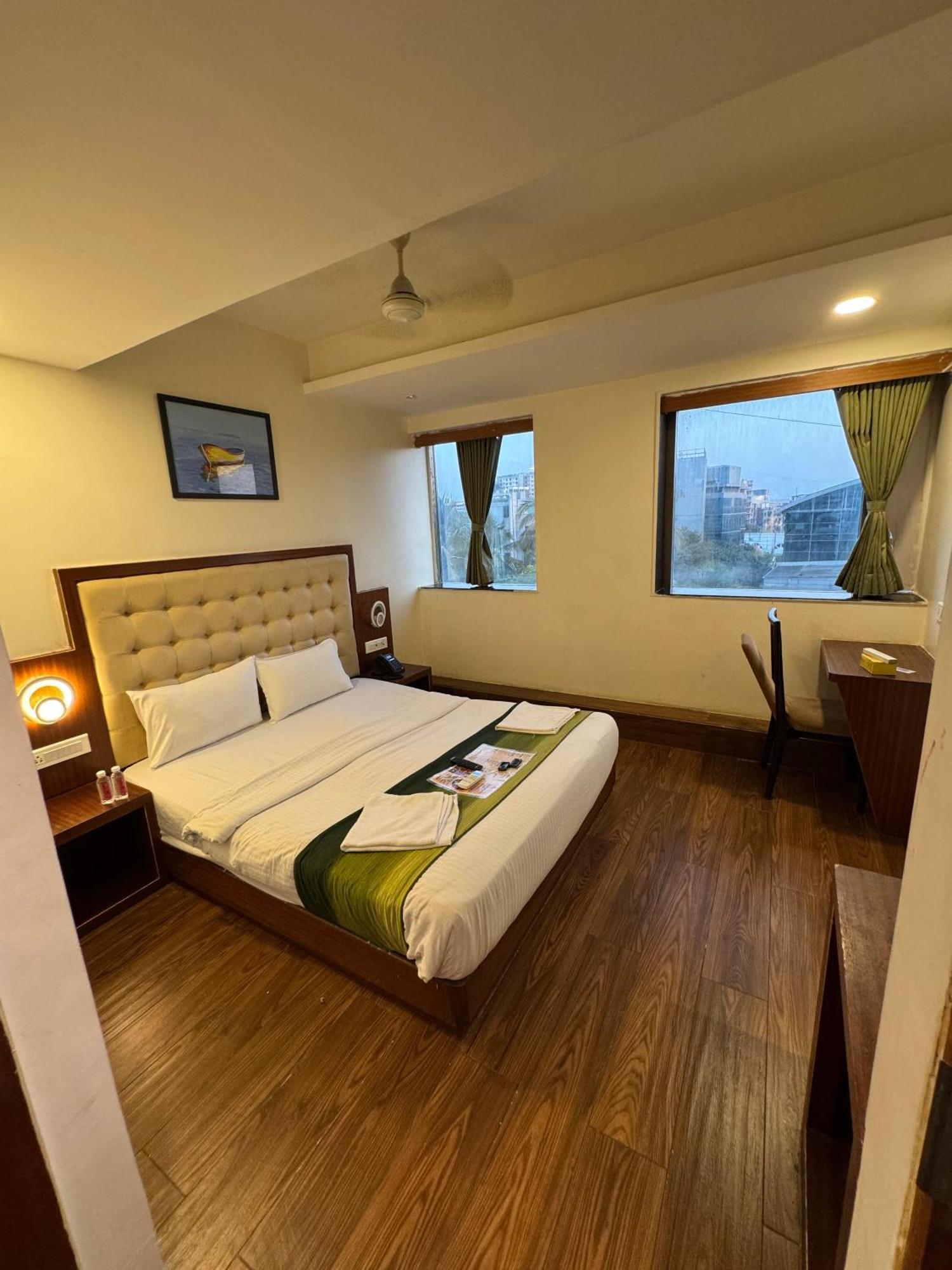 Hotel Aflon Midc Andheri East Bombay Esterno foto